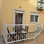 Flat Caballero شقة *