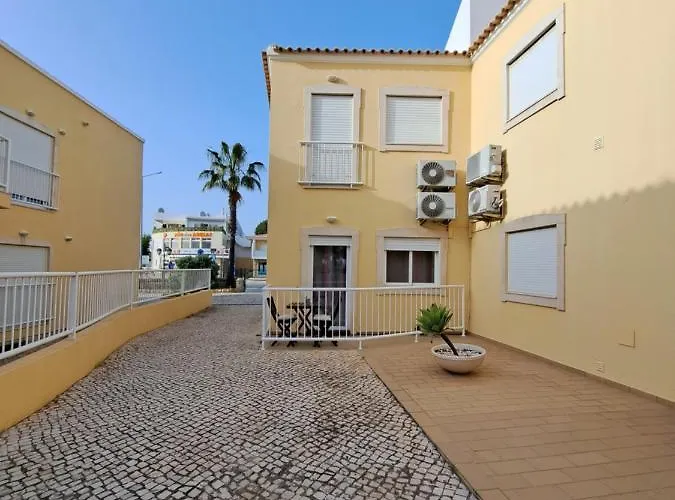 Flat Caballero 아파트