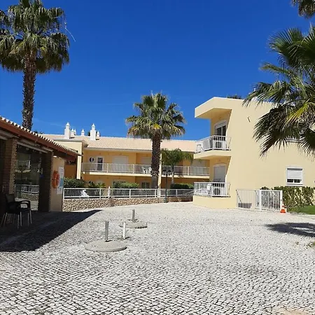 Flat Caballero Apartment Guia (Faro)